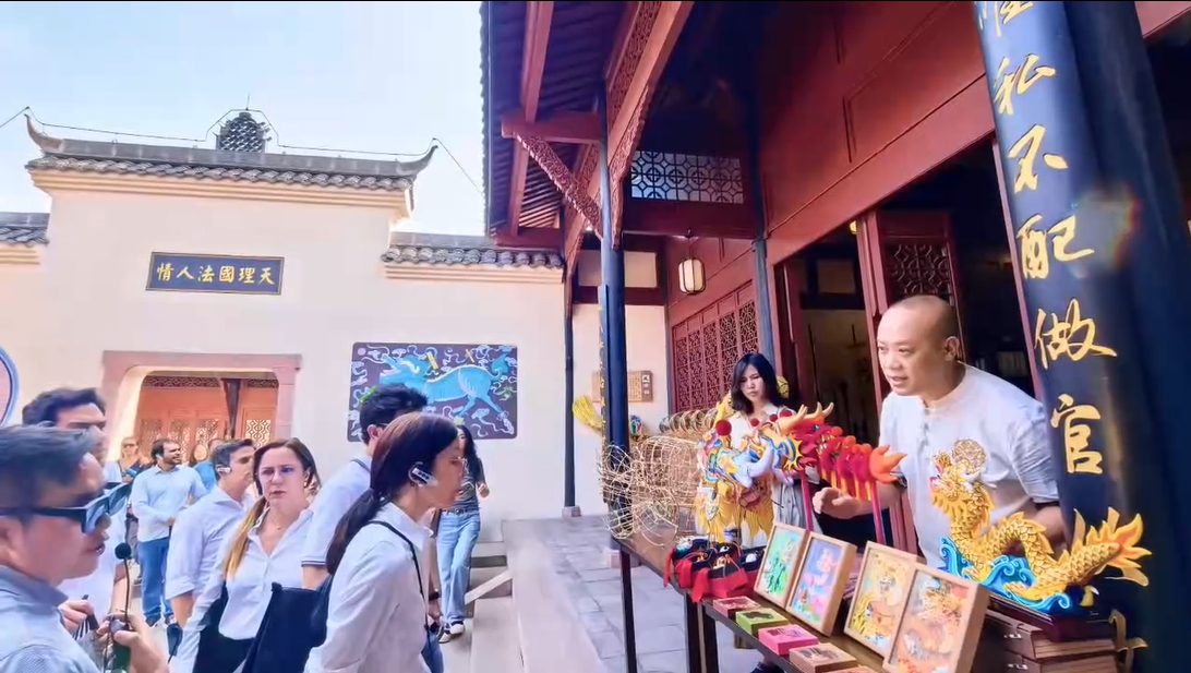 中外交流